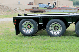 Air lift on 3rd axle allows the trailer to be operated as a tandem when empty of lightly loaded.
