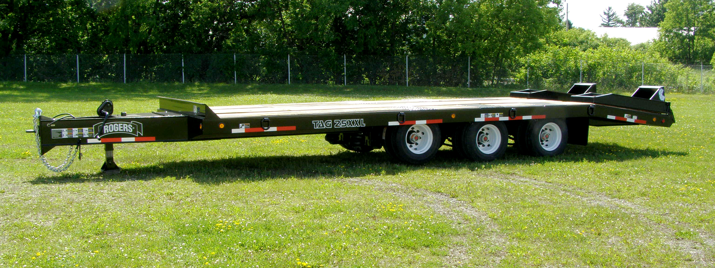 25 ton TAG25XXL AL Tag Along Trailer Rear Loading Tag Along Trailer